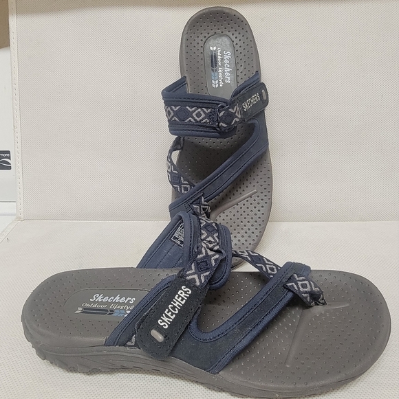 SKECHERS NAVY OUTDOOR LIFESTYLE SANDALS (sz 7) - Picture 2 of 5